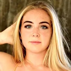 Grace Charis биография, рост, вес, размер сисек, фигура, возраст Grace Charis биография, рост, вес, размер сисек, фигура, возраст